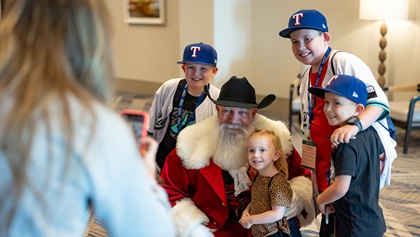 photos with cowboy santa