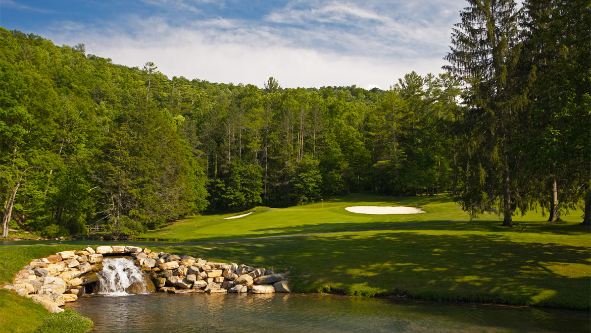 The Cascade, hot springs, Virginia Golf course information and reviews.