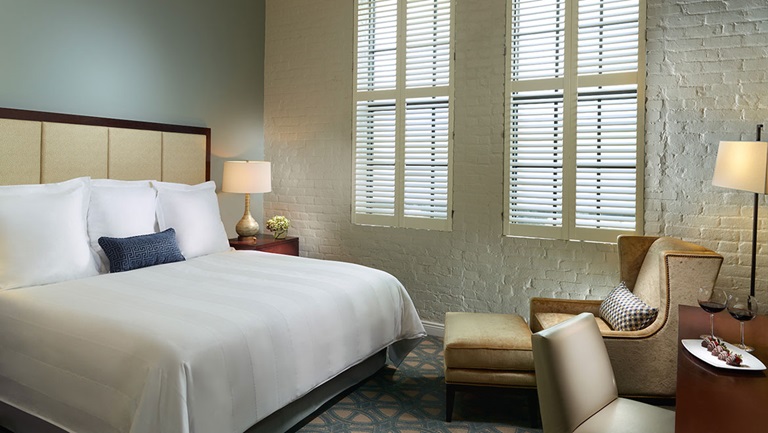 Omni Riverfront Hotel | Hotels in New Orleans