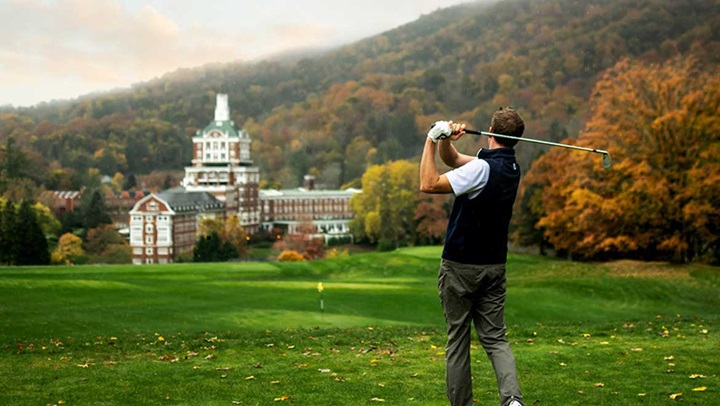 Man playing golf