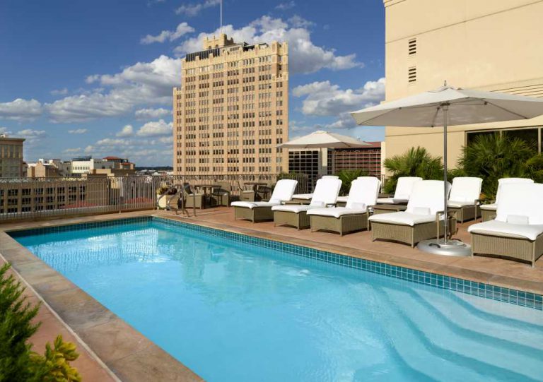 Top 10 Hotels with Rooftop Pools - Omni Hotels & Resorts